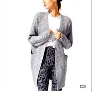 Carbon 38 — cozy cashmere cardigan